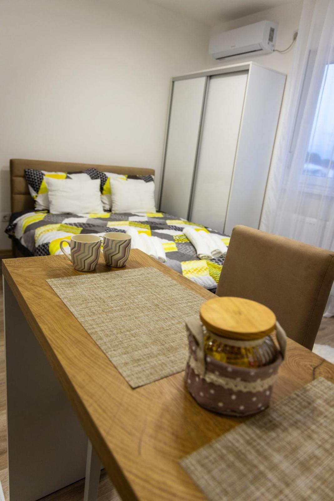 Apartment Ljilja *